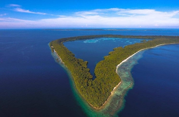 Pulau Kakaban